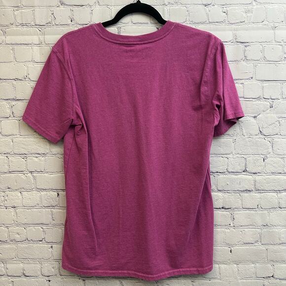 Carhartt Loose Fit T Shirt Purple Medium 8-10 Front Pocket Work Casual - Picture 3 of 5